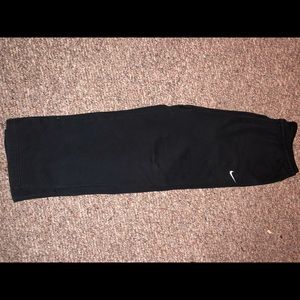Men’s Black nike sweat pants condition 9/10
